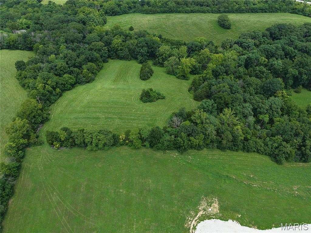 5.88 Acres of Residential Land for Sale in Villa Ridge, Missouri