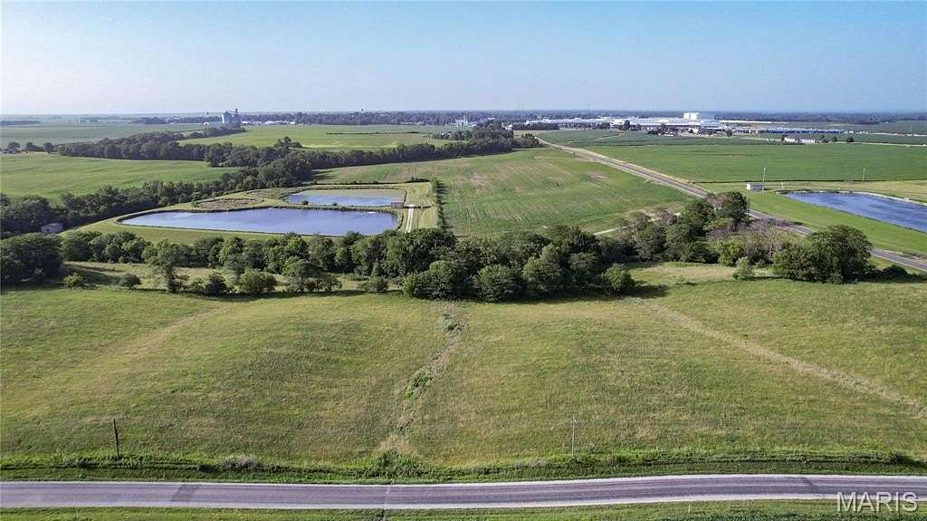 5 Acres of Residential Land for Sale in Mount Sterling, Illinois