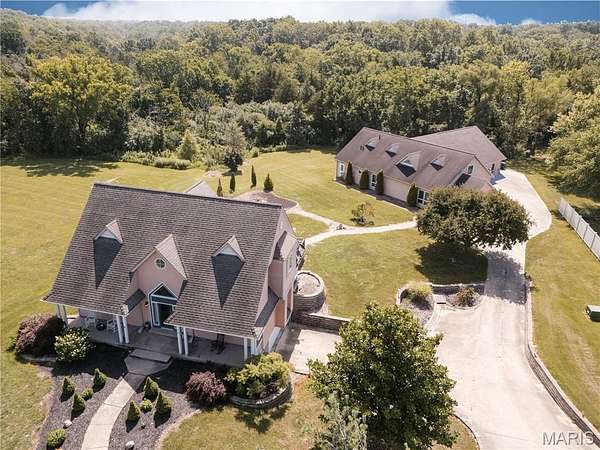 2 Acres of Land with Home for Sale in Nashville, Illinois