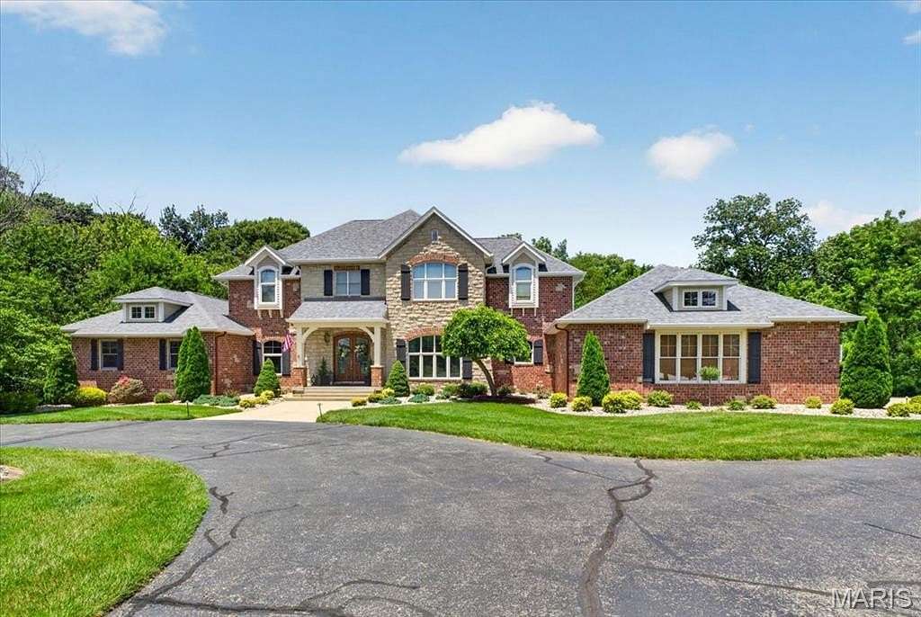 3 Acres of Land with Home for Sale in O'Fallon, Illinois