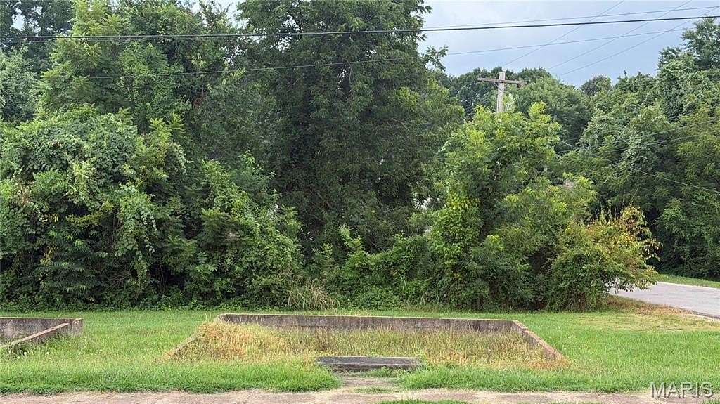 0.07 Acres of Residential Land for Sale in Poplar Bluff, Missouri