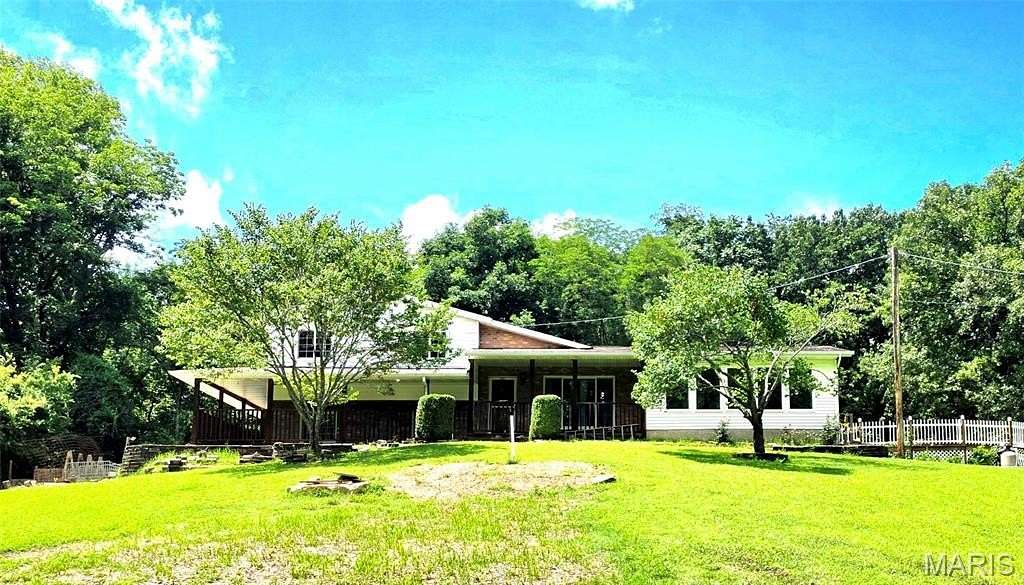 1.75 Acres of Land with Home for Sale in Chester, Illinois
