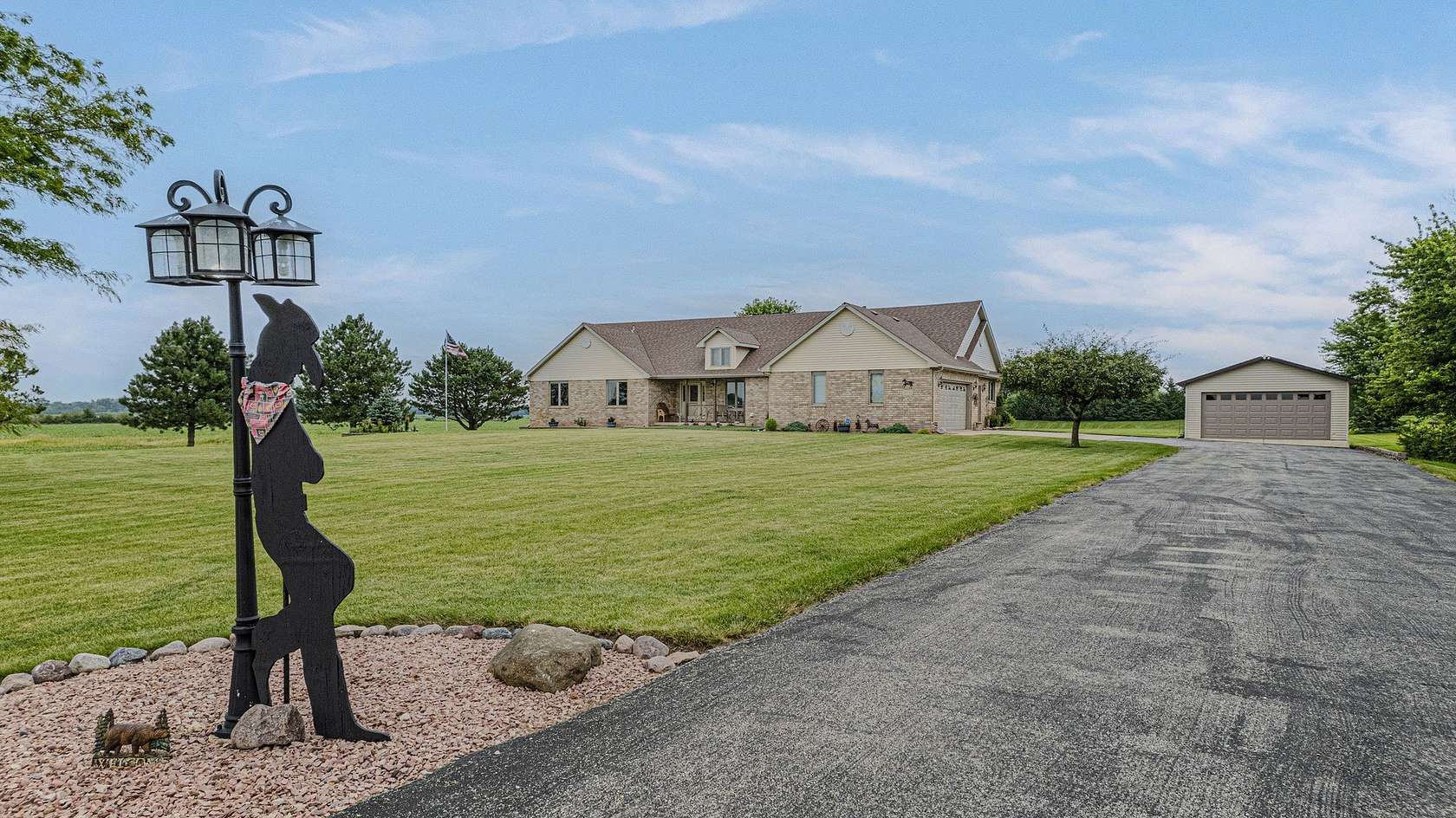 2.5 Acres of Land with Home for Sale in Frankfort, Illinois