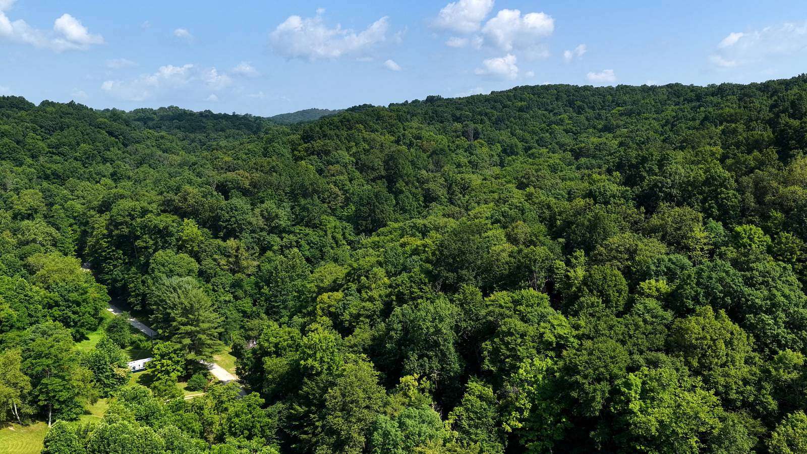 13 Acres of Recreational & Residential Land for Sale in Marietta, Ohio