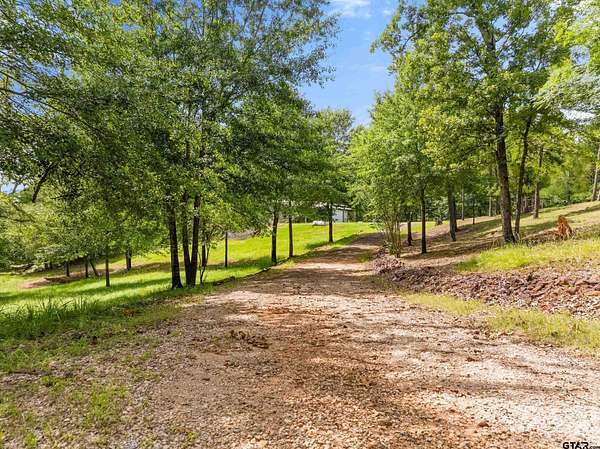 20.8 Acres of Land with Home for Sale in Tyler, Texas