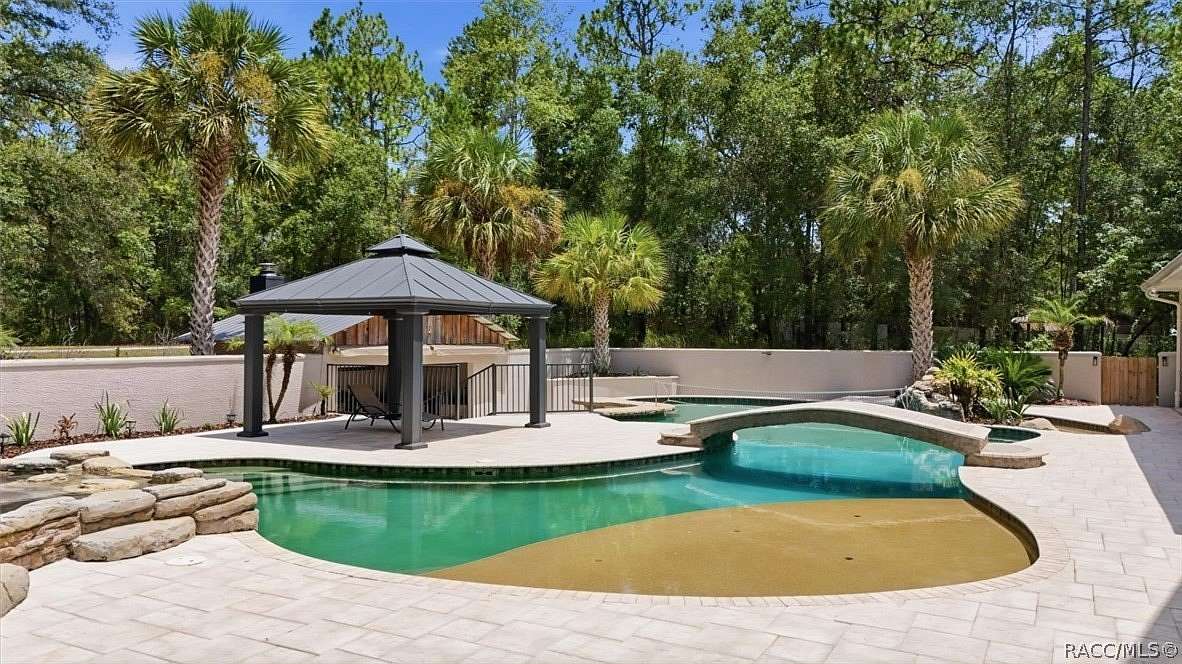 4.85 Acres of Land with Home for Sale in Lecanto, Florida