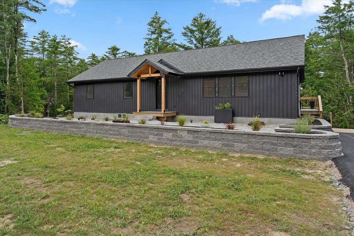 15.9 Acres of Land with Home for Sale in Jericho, Vermont