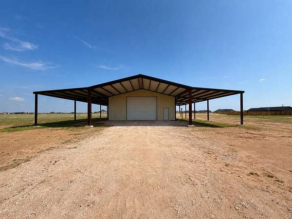 10 Acres of Improved Land for Sale in Idalou, Texas