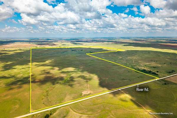 737 Acres of Agricultural Land for Sale in Ashland, Kansas