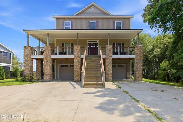 2 Acres of Land with Home for Sale in Sneads Ferry, North Carolina