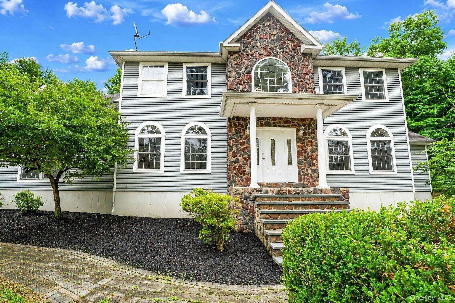 6.3 Acres of Land with Home for Sale in New Hampton, New York