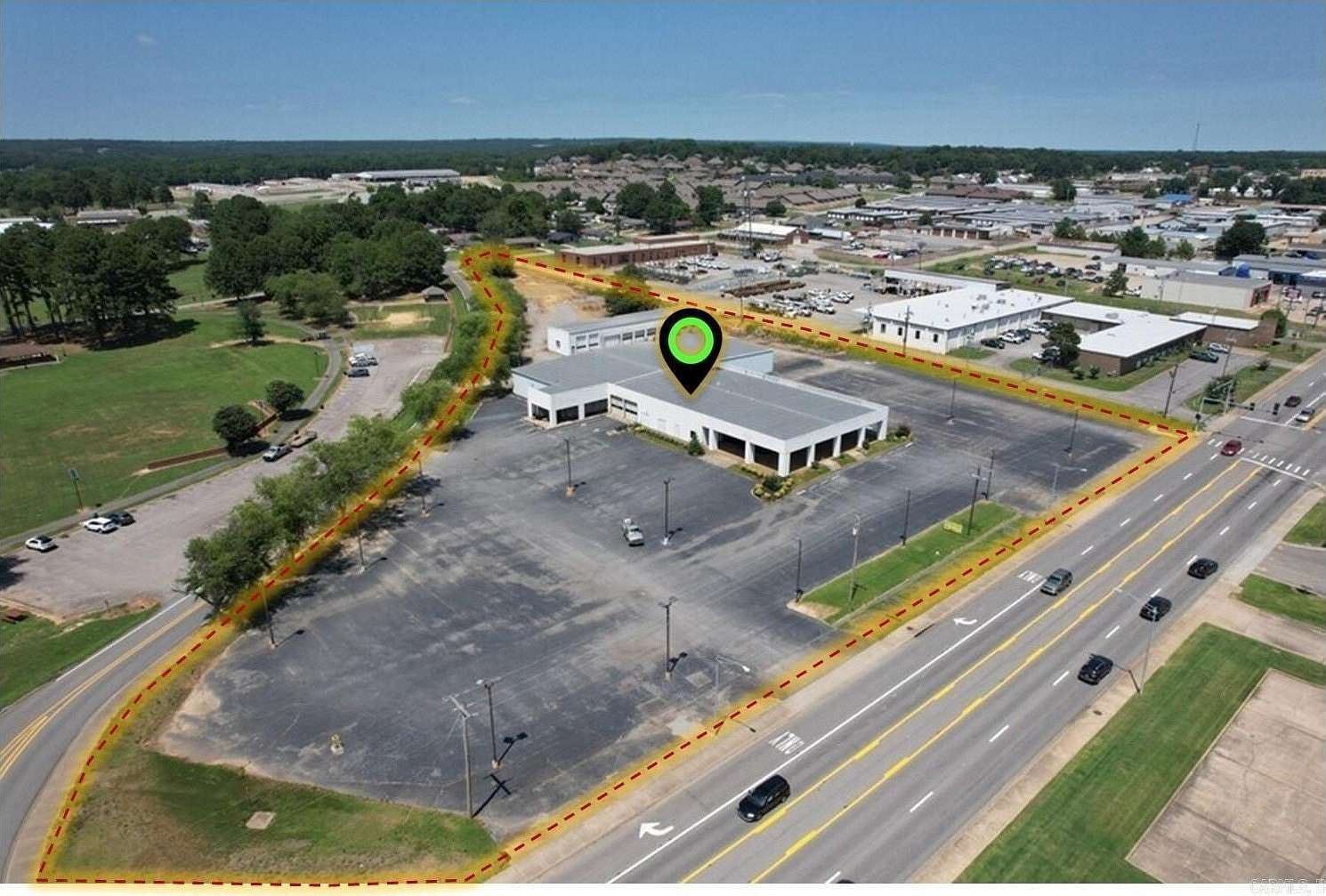 4.9 Acres of Improved Commercial Land for Sale in Searcy, Arkansas