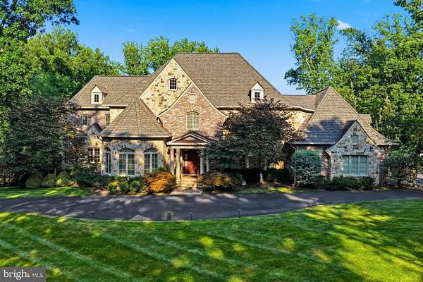1.53 Acres of Land with Home for Sale in McLean, Virginia