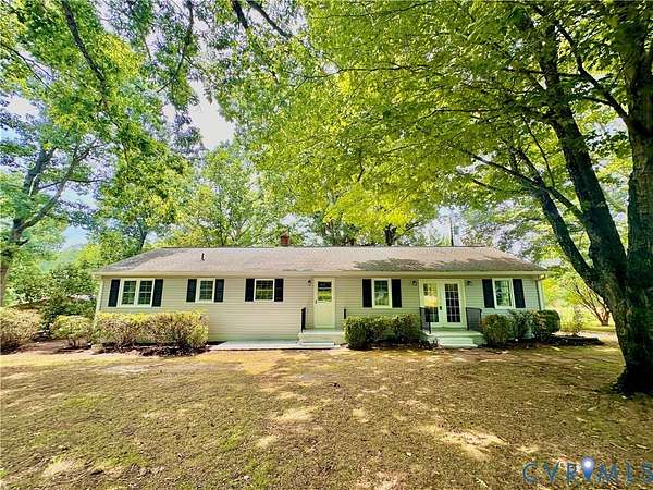 3.16 Acres of Land with Home for Sale in Farmville, Virginia