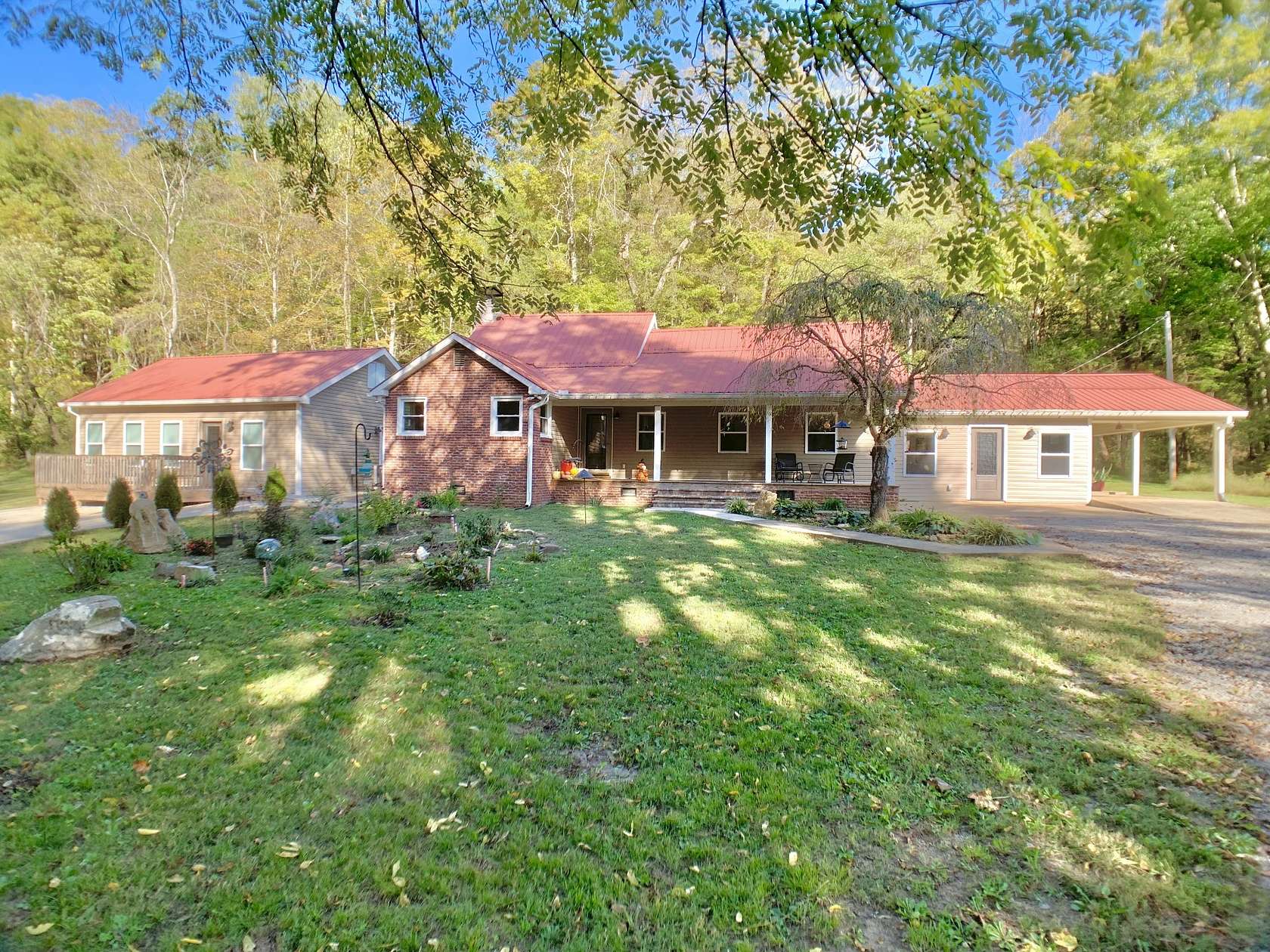 10 Acres of Land with Home for Lease in Cunningham, Tennessee