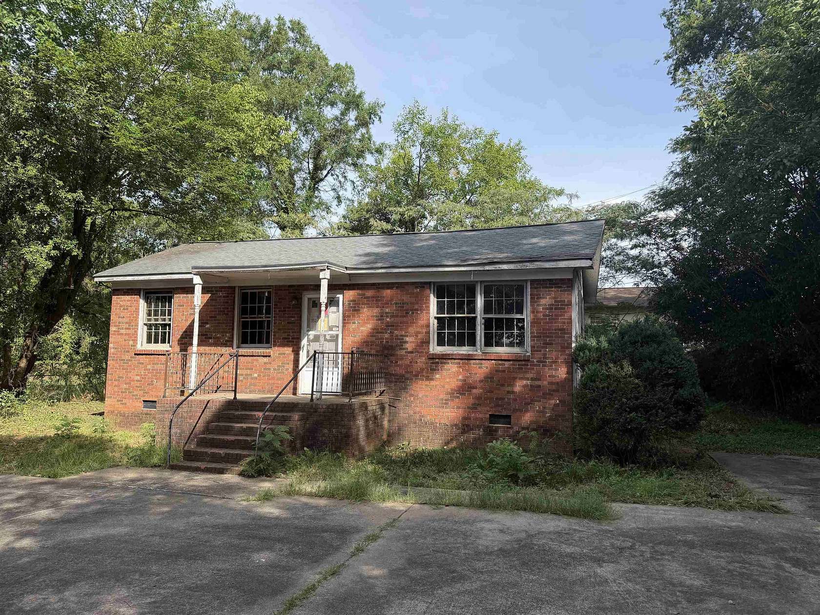 0.4 Acres of Improved Mixed-Use Land for Sale in Spartanburg, South Carolina