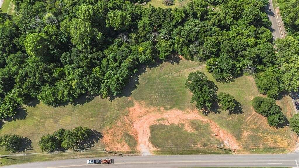4 Acres of Residential Land for Sale in Edmond, Oklahoma