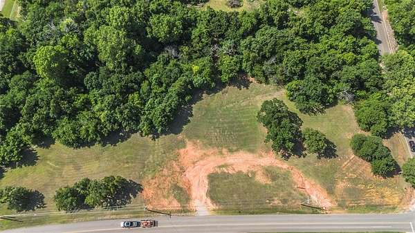 4 Acres of Residential Land for Sale in Edmond, Oklahoma
