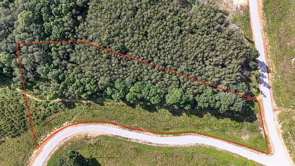 5 Acres of Land for Sale in Dunlap, Tennessee