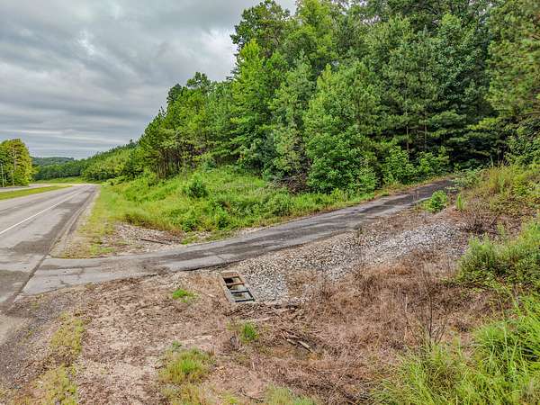 10.7 Acres of Land for Sale in Waynesboro, Tennessee