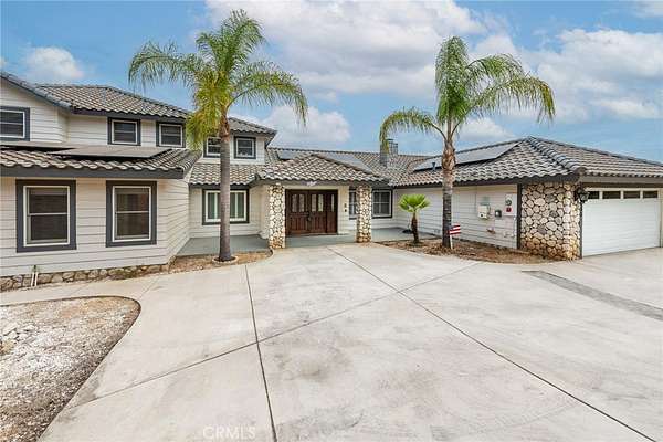 2 Acres of Land with Home for Sale in Woodcrest, California