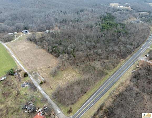 41.9 Acres of Land for Sale in Beaumont, Kentucky
