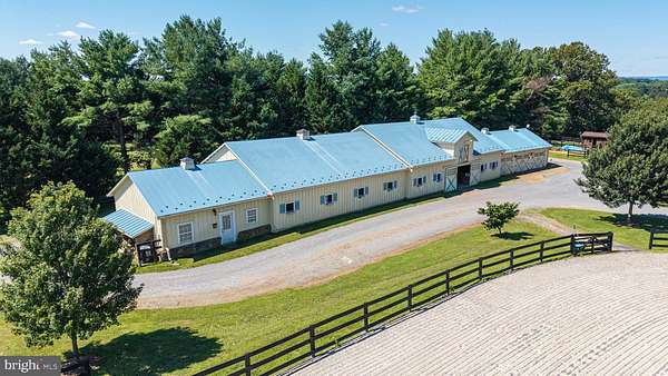 Land with Home for Lease in Round Hill, Virginia