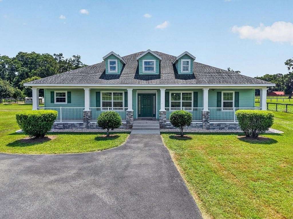 13.6 Acres of Land with Home for Sale in Anthony, Florida