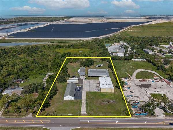 5 Acres of Improved Mixed-Use Land for Sale in Riverview, Florida