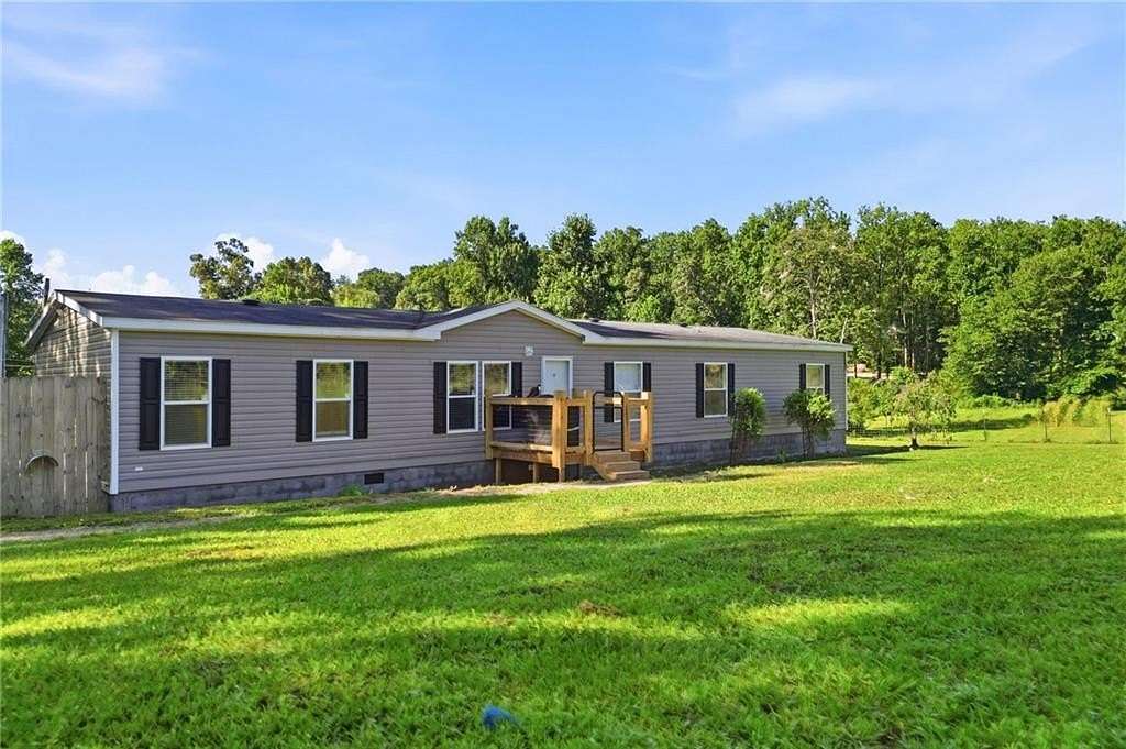 1.5 Acres of Land with Home for Sale in Talking Rock, Georgia