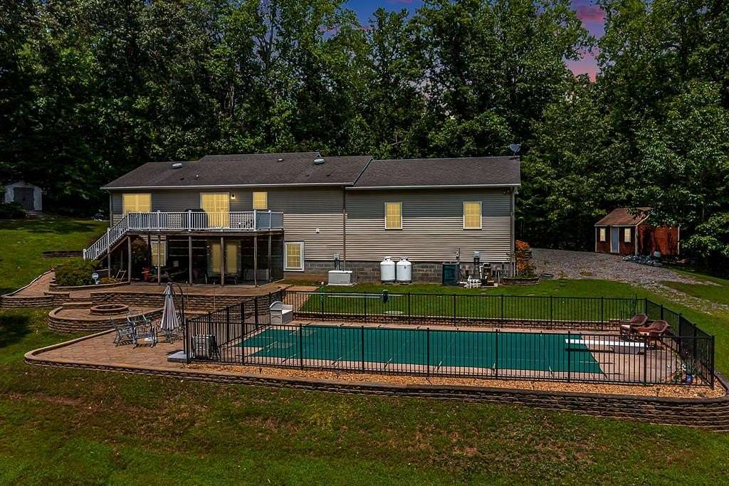 16.3 Acres of Land with Home for Sale in Heathsville, Virginia