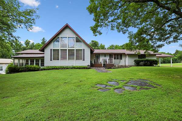 15.4 Acres of Land with Home for Sale in Bell Buckle, Tennessee