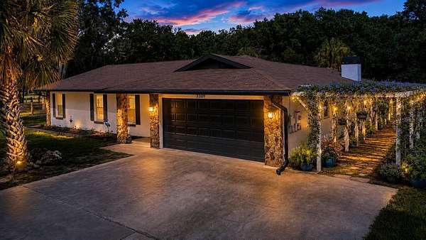 1.56 Acres of Land with Home for Sale in Wimauma, Florida