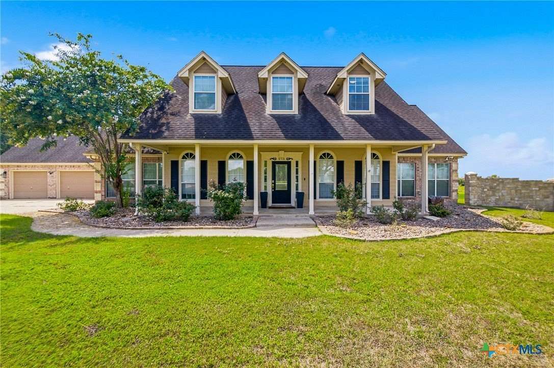 4.3 Acres of Land with Home for Sale in Victoria, Texas