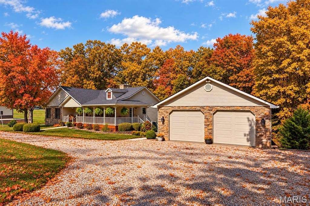 9 Acres of Land with Home for Sale in Montgomery City, Missouri