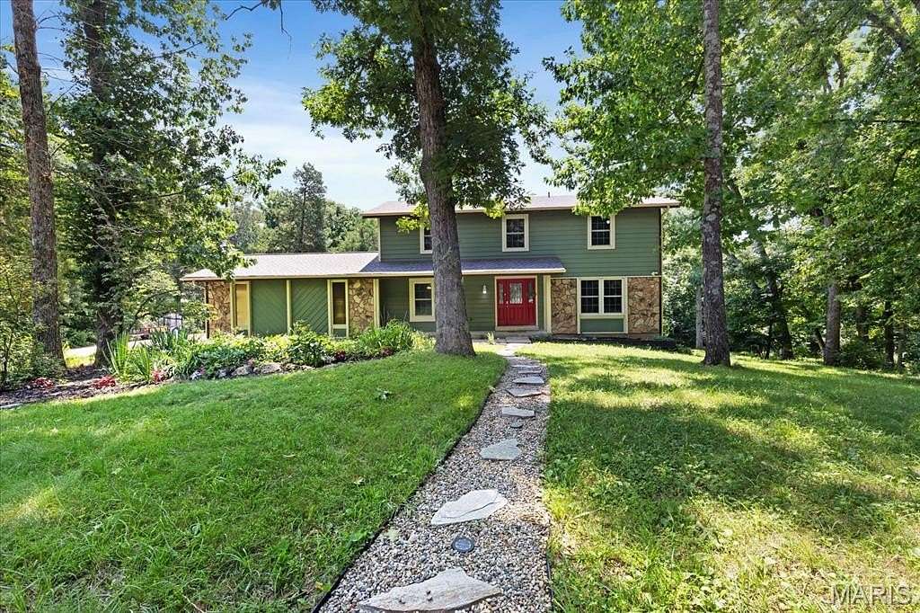 3.25 Acres of Land with Home for Sale in Defiance, Missouri