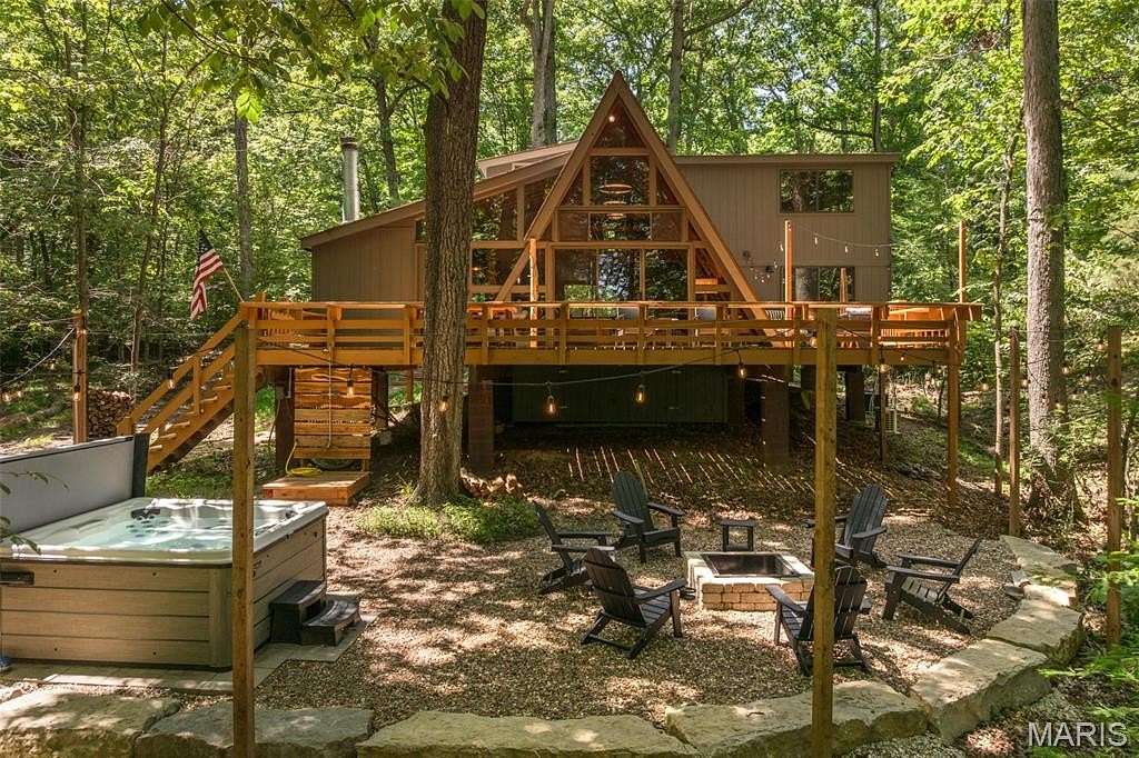 1.59 Acres of Land with Home for Sale in Innsbrook, Missouri