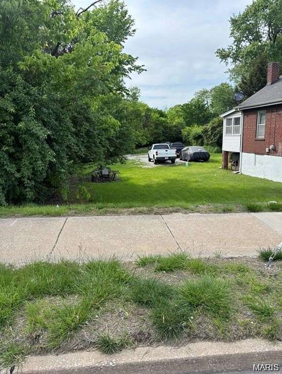 0.11 Acres of Residential Land for Sale in Hillsdale, Missouri