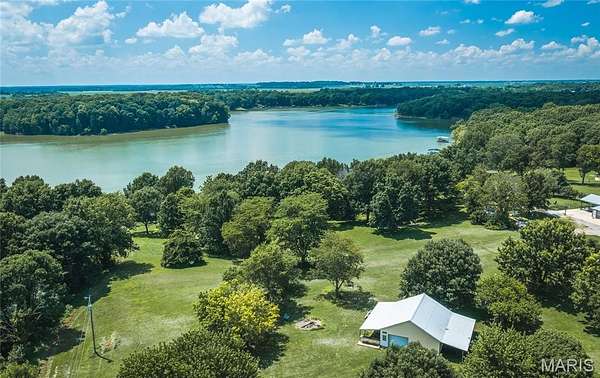 5 Acres of Residential Land for Auction in Irving, Illinois