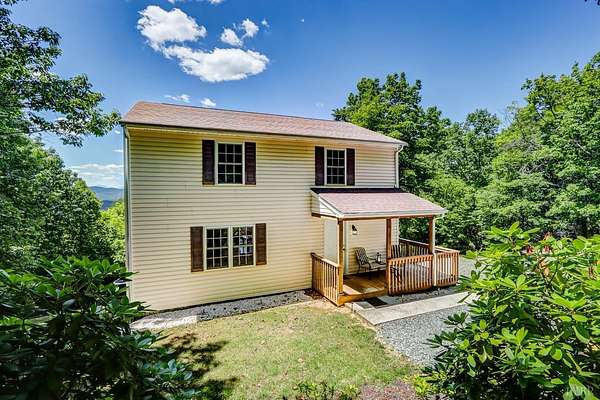 6 Acres of Land with Home for Sale in Lynchburg, Virginia
