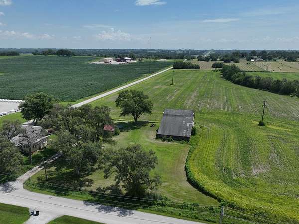 39 Acres of Agricultural Land with Home for Sale in Trenton, Missouri