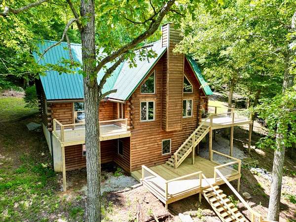 4.4 Acres of Land with Home for Sale in Lewisburg, Kentucky