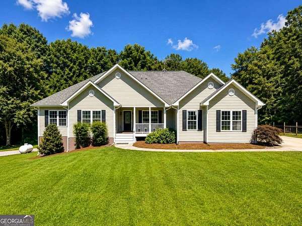 3.9 Acres of Land with Home for Sale in Rockmart, Georgia