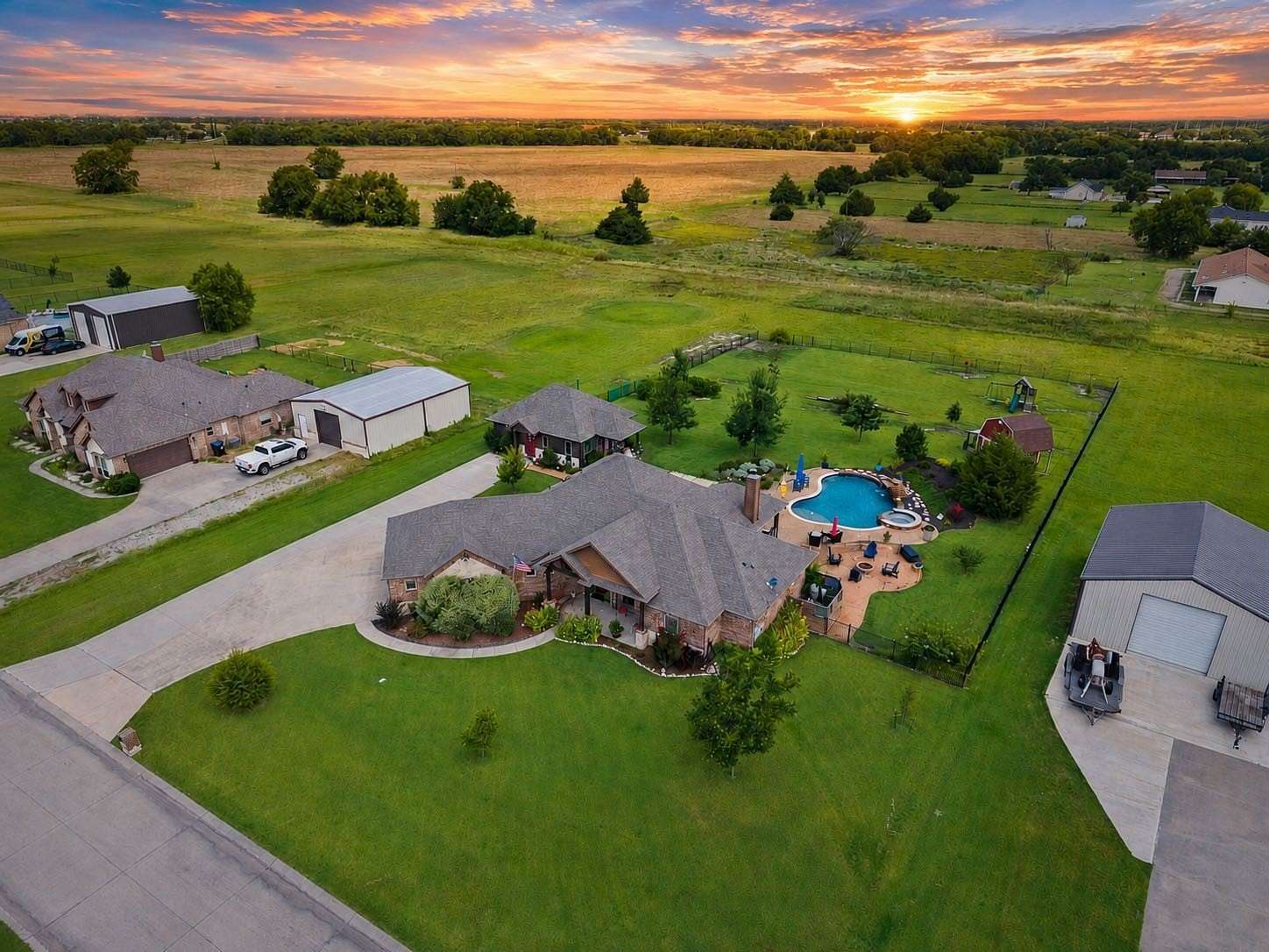 1.5 Acres of Land with Home for Sale in Caddo Mills, Texas
