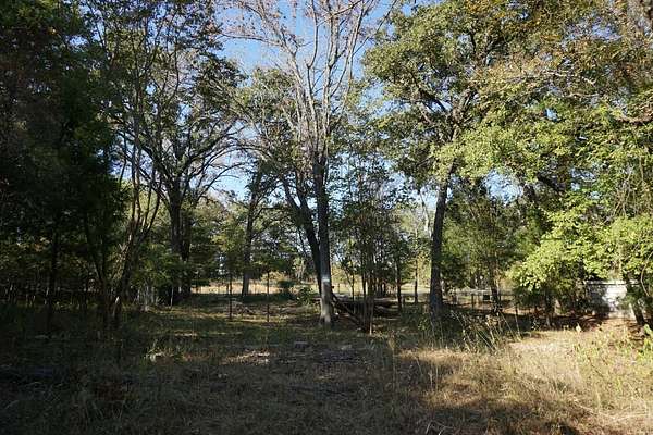 0.25 Acres of Land for Sale in Log Cabin, Texas