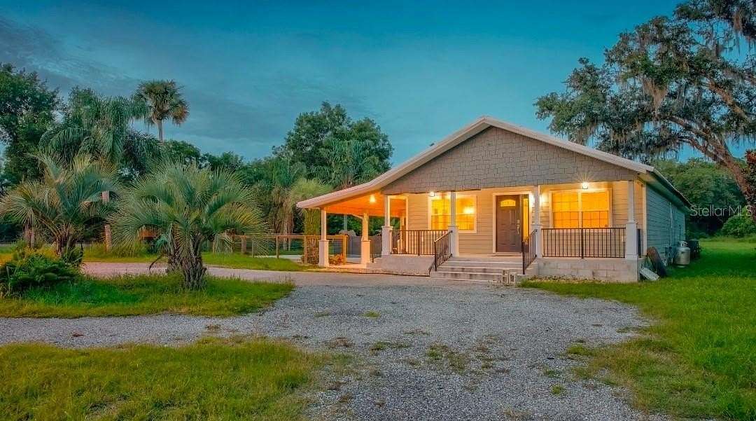 5.49 Acres of Land with Home for Sale in Pierson, Florida