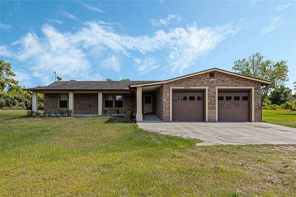 5 Acres of Land with Home for Lease in St. Cloud, Florida