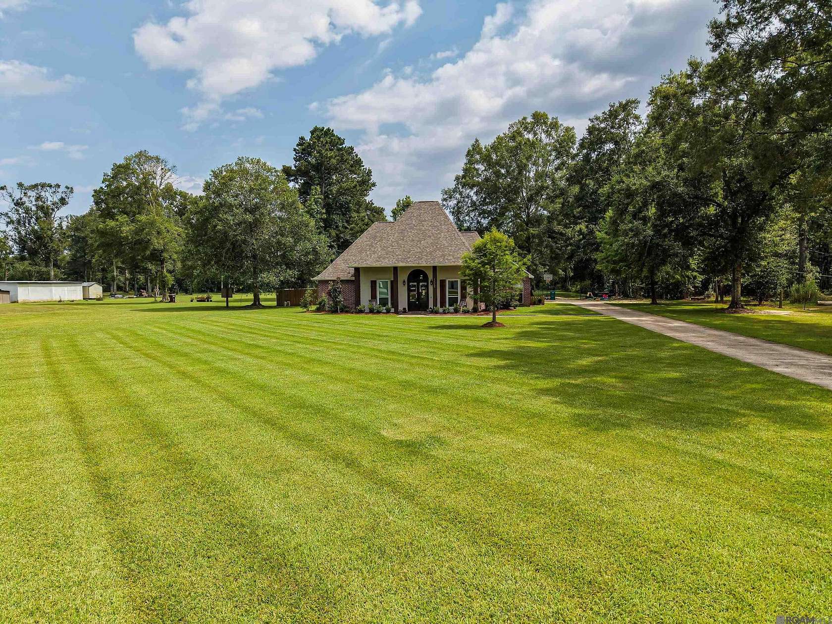 2 Acres of Land with Home for Sale in Walker, Louisiana