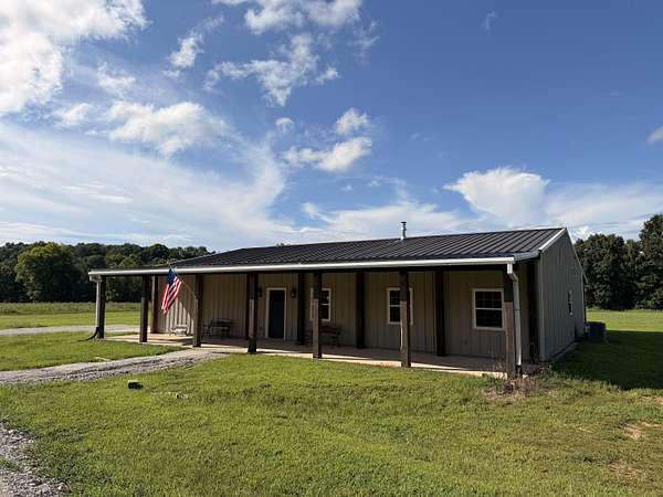 20 Acres of Land with Home for Sale in Mountain Grove, Missouri