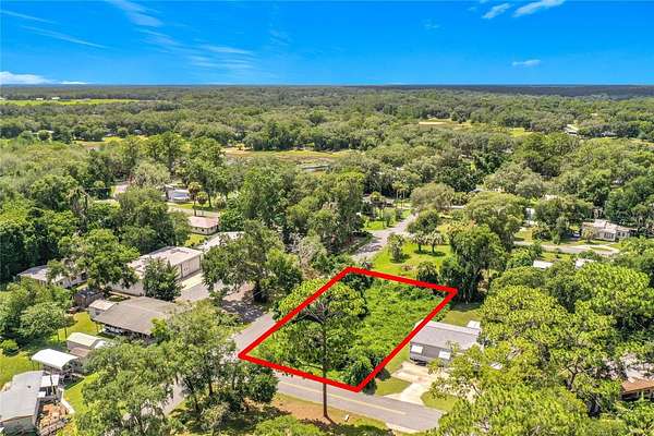 0.28 Acres of Residential Land for Sale in Ocklawaha, Florida